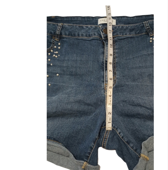 Lane Bryant Shorts, Mid-Rise Essential Stretch Girlfriend Embellished Shorts - Picture 3 of 5